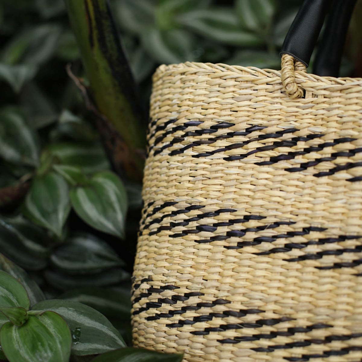 French Stripe Beach Picnic Handmade Straw Handbag