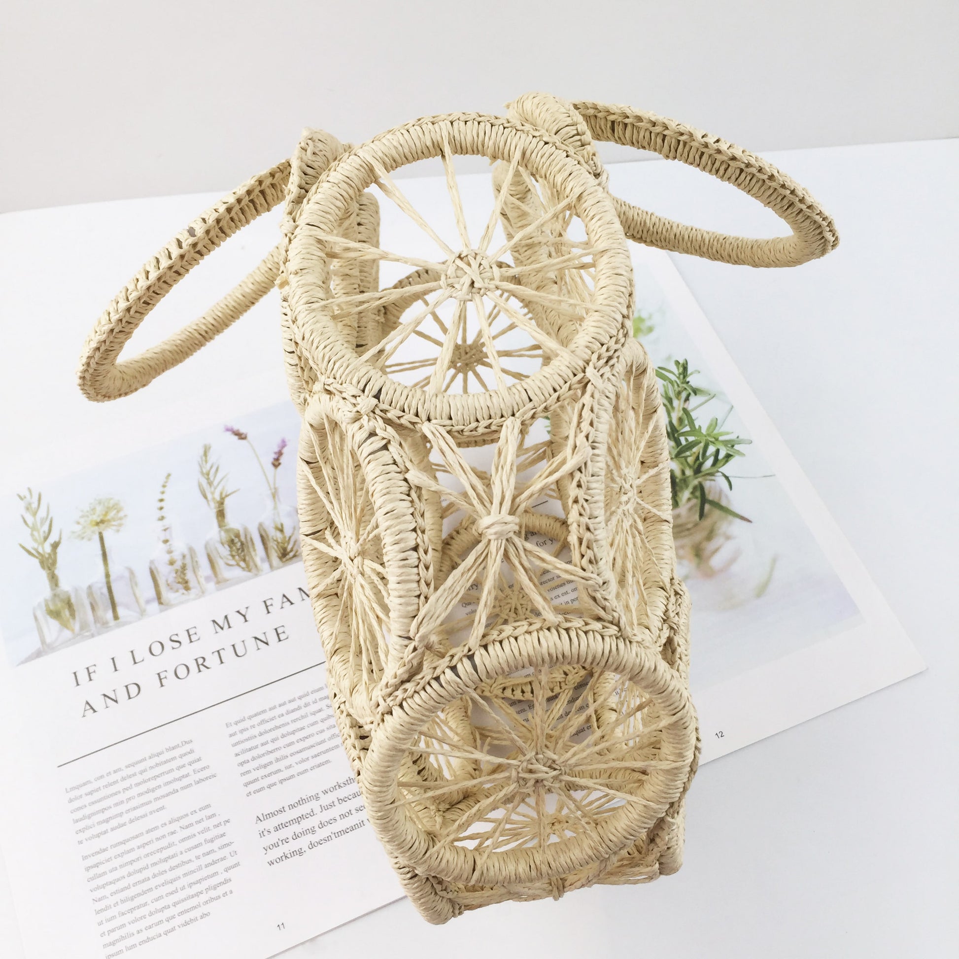 Three-Dimensional Hollow-Out Straw Handbag-2yzshop