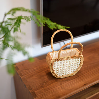 Luxurious Vintage Round Handle Rattan Lattice Straw Handbag