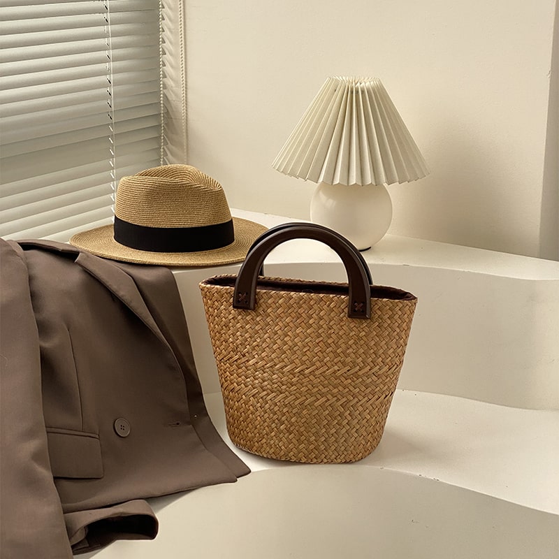 Wooden-Handled Bucket Wicker Tote Bag-2yzshop