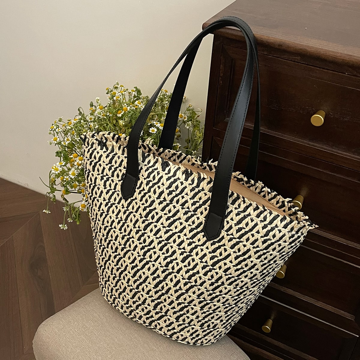 French-Inspired Casual Handmade Raffia Shoulder Bag