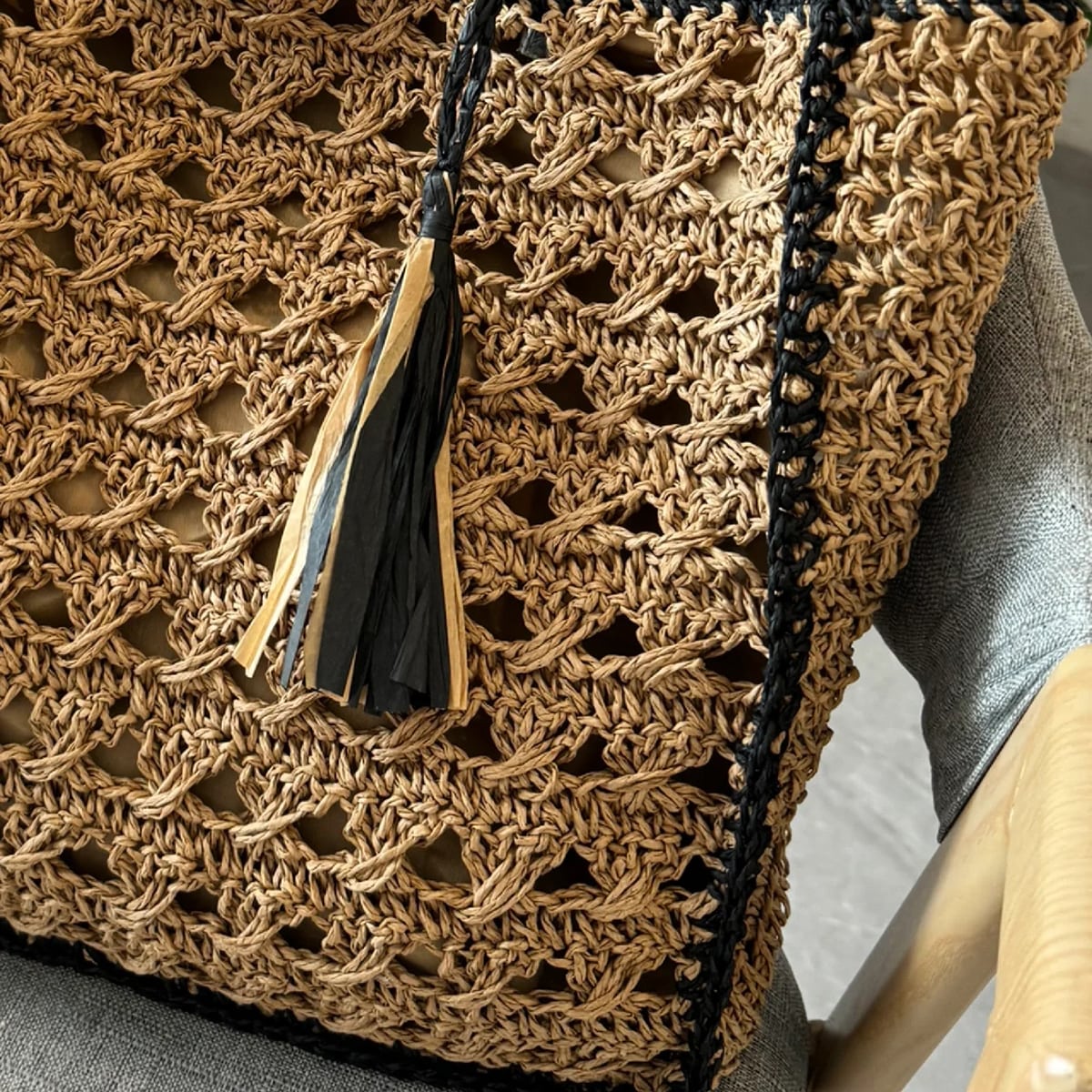 Square Tassel Openwork Straw Shoulder Bag-2yzshop